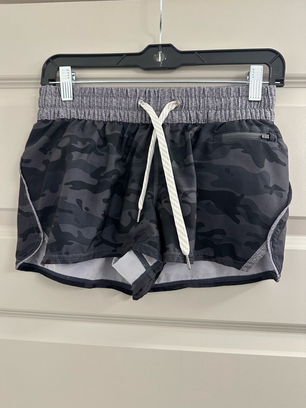 Vuori Clementine Shorts 2.5”